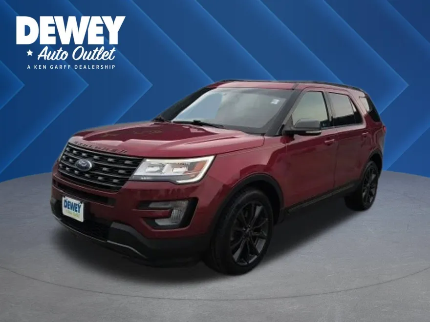 2017 Ford Explorer XLT photo 1