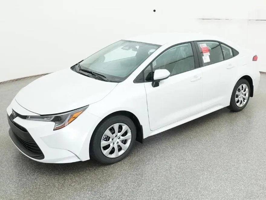 2026 Toyota Corolla LE photo 1