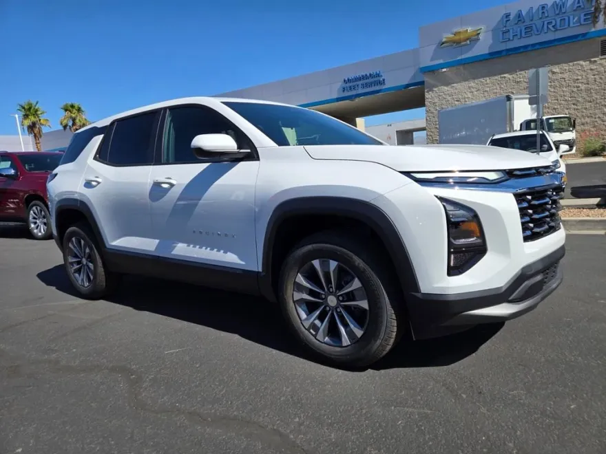 2026 Chevrolet Equinox LT photo 1