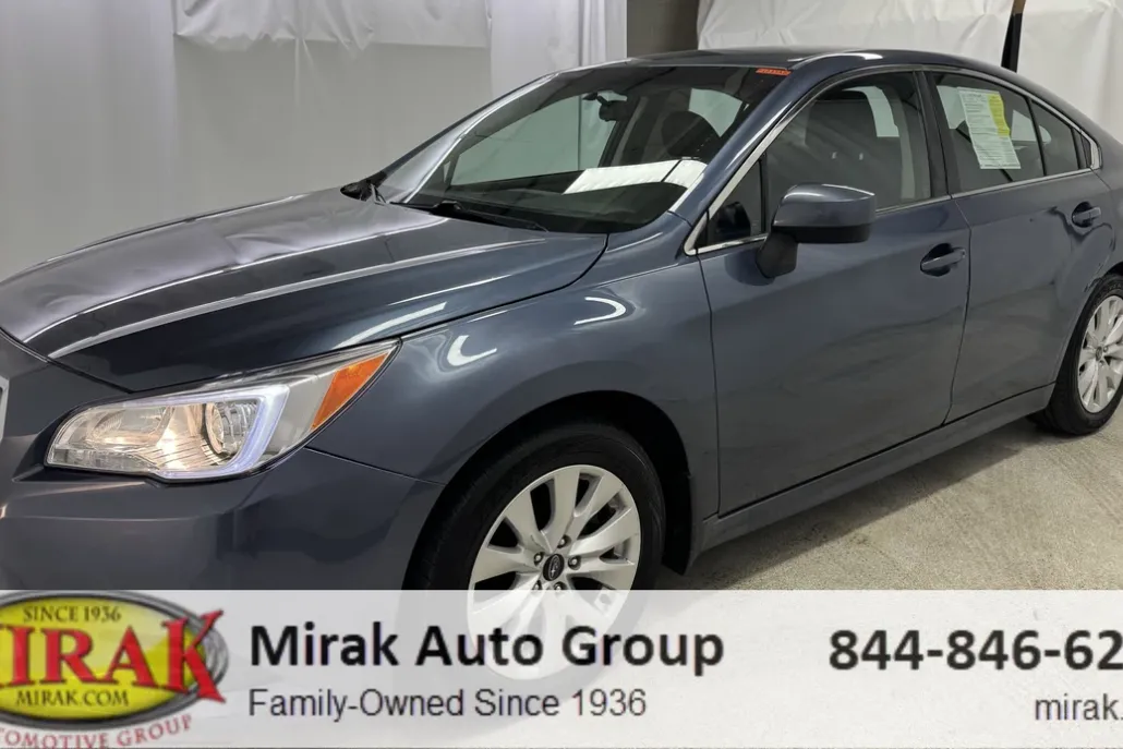 2017 Subaru Legacy 2.5i Premium photo 1