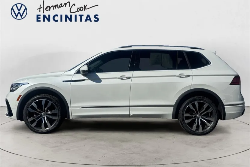 2024 Volkswagen Tiguan SEL R-Line Black photo 1