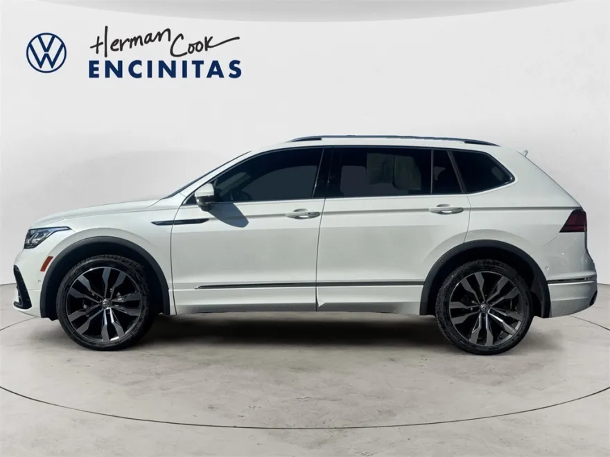 2024 Volkswagen Tiguan SEL R-Line Black photo 1