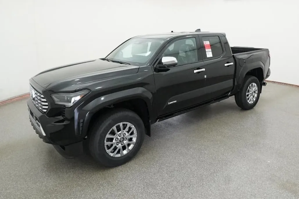2025 Toyota Tacoma Limited photo 1