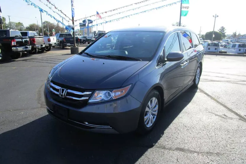 2016 Honda Odyssey EX-L photo 1