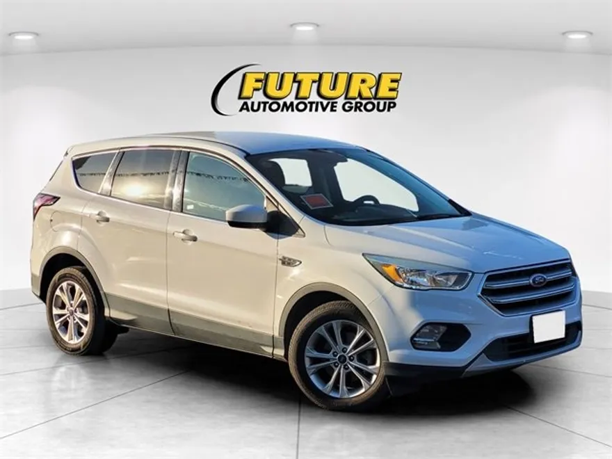 2017 Ford Escape SE photo 1
