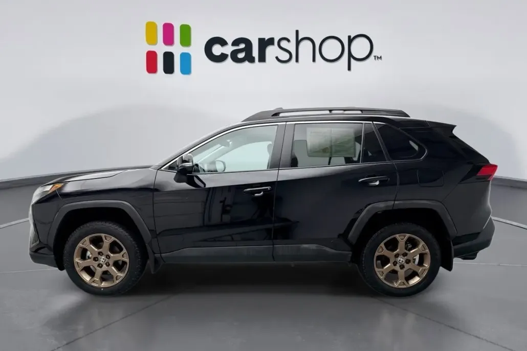 2024 Toyota RAV4 Hybrid photo 1