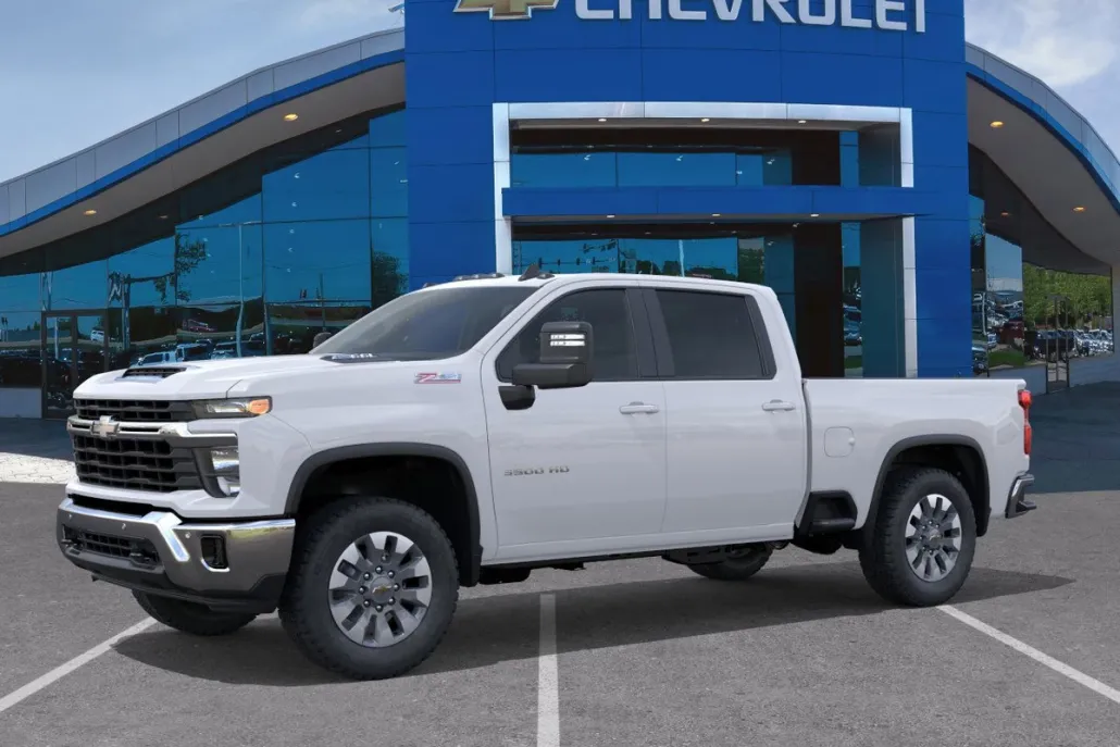 2026 Chevrolet Silverado 3500HD LT photo 1