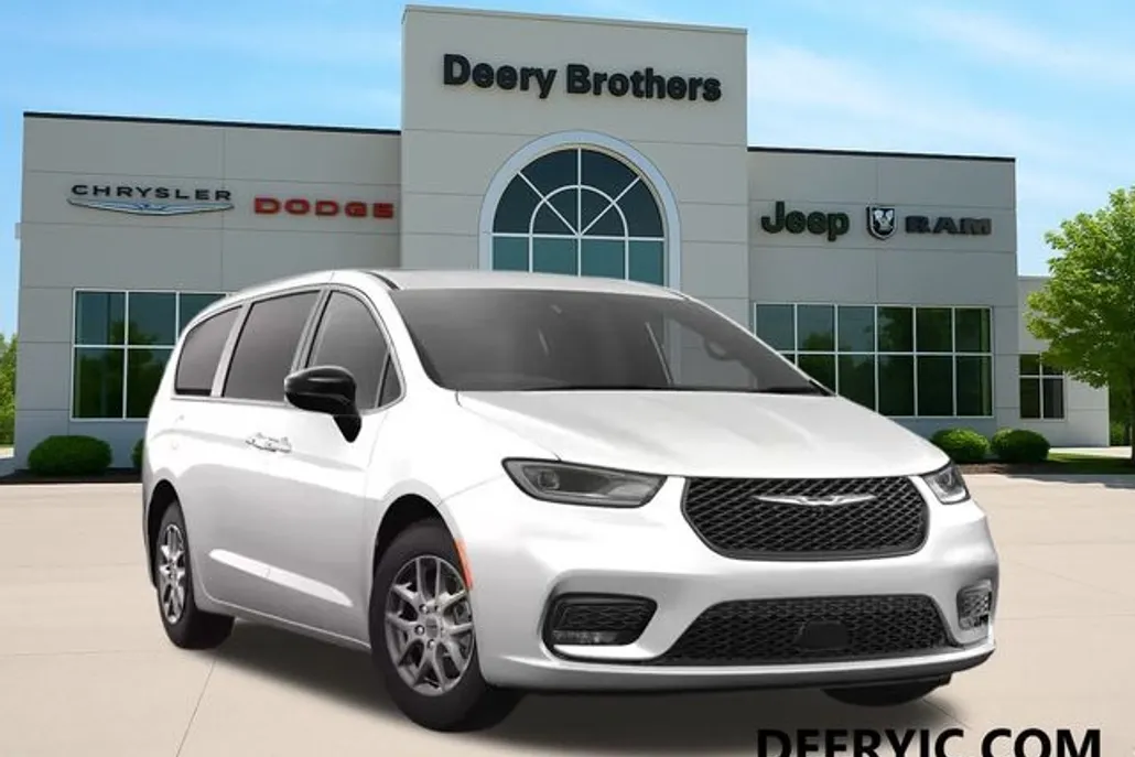 2025 Chrysler Pacifica photo 1