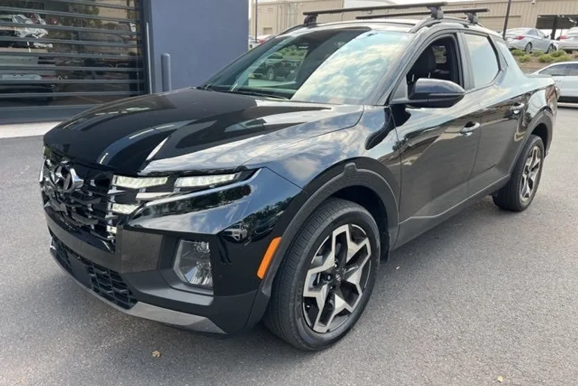 2024 Hyundai Santa Cruz Limited photo 1