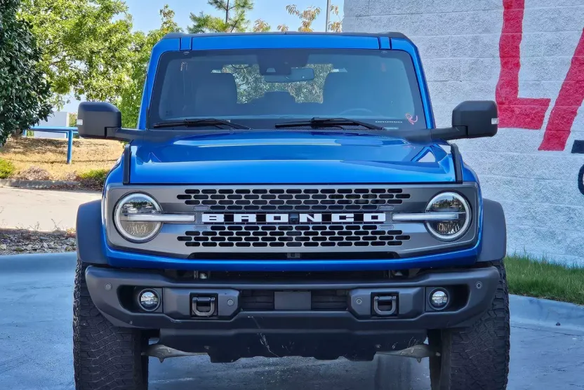 2022 Ford Bronco Badlands photo 1