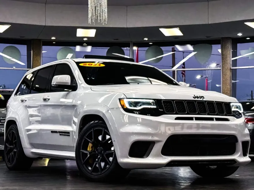 2021 Jeep Grand Cherokee Trackhawk photo 1