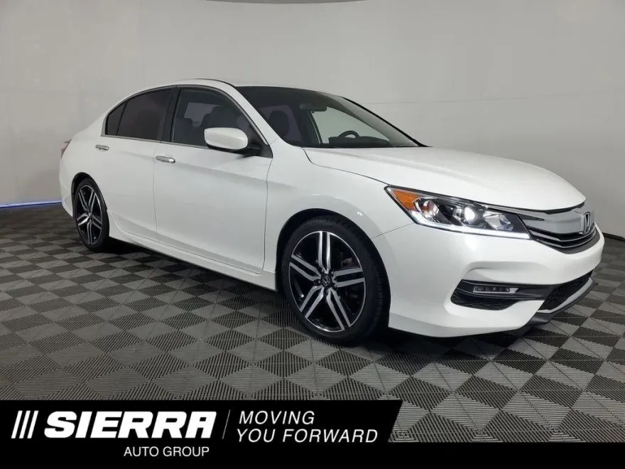 2017 Honda Accord Sport photo 1