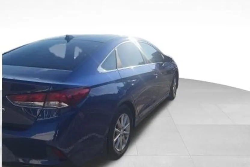 2019 Hyundai Sonata SE photo 1