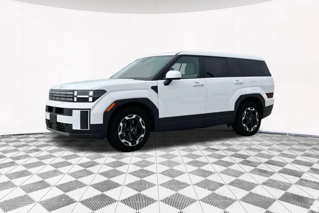 2025 Hyundai Santa Fe SE photo 1