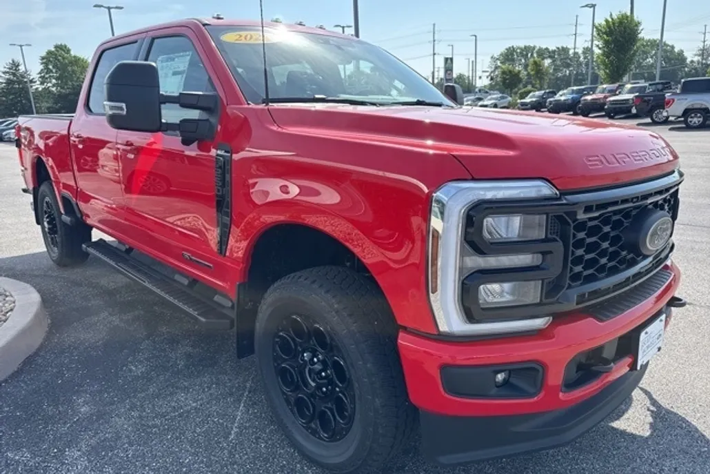 2025 Ford F-250 photo 1