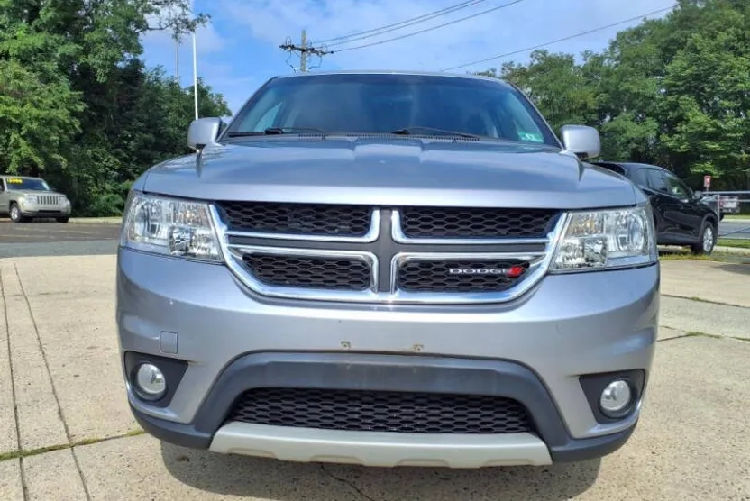 2016 Dodge Journey SXT photo 1