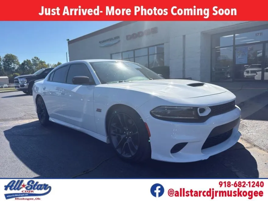 2023 Dodge Charger Scat Pack photo 1