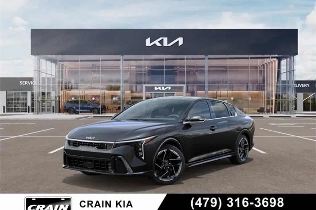 2025 Kia K4 GT-Line photo 1