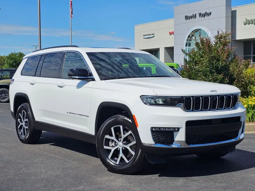 2024 Jeep Grand Cherokee L photo 1