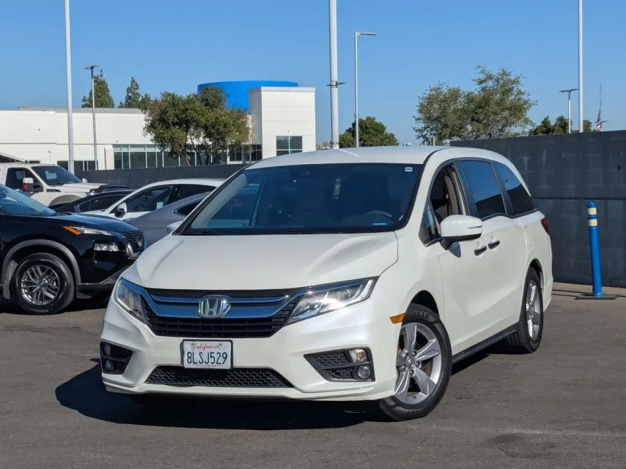 2019 Honda Odyssey EX photo 1