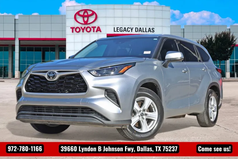 2022 Toyota Highlander L photo 1