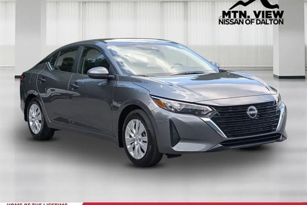 2025 Nissan Sentra S photo 1