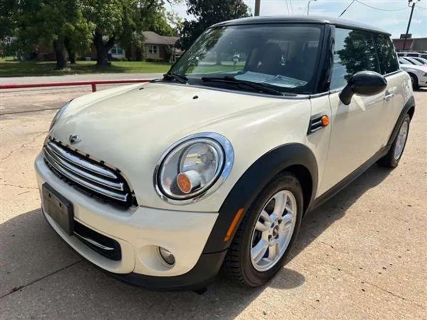 2012 Mini Cooper Hardtop photo 1