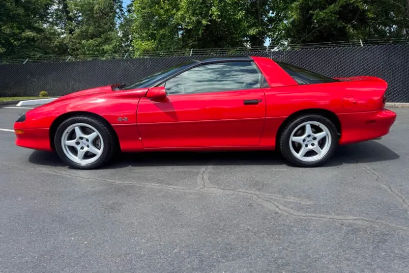 1997 Chevrolet Camaro Z28 SS photo 1