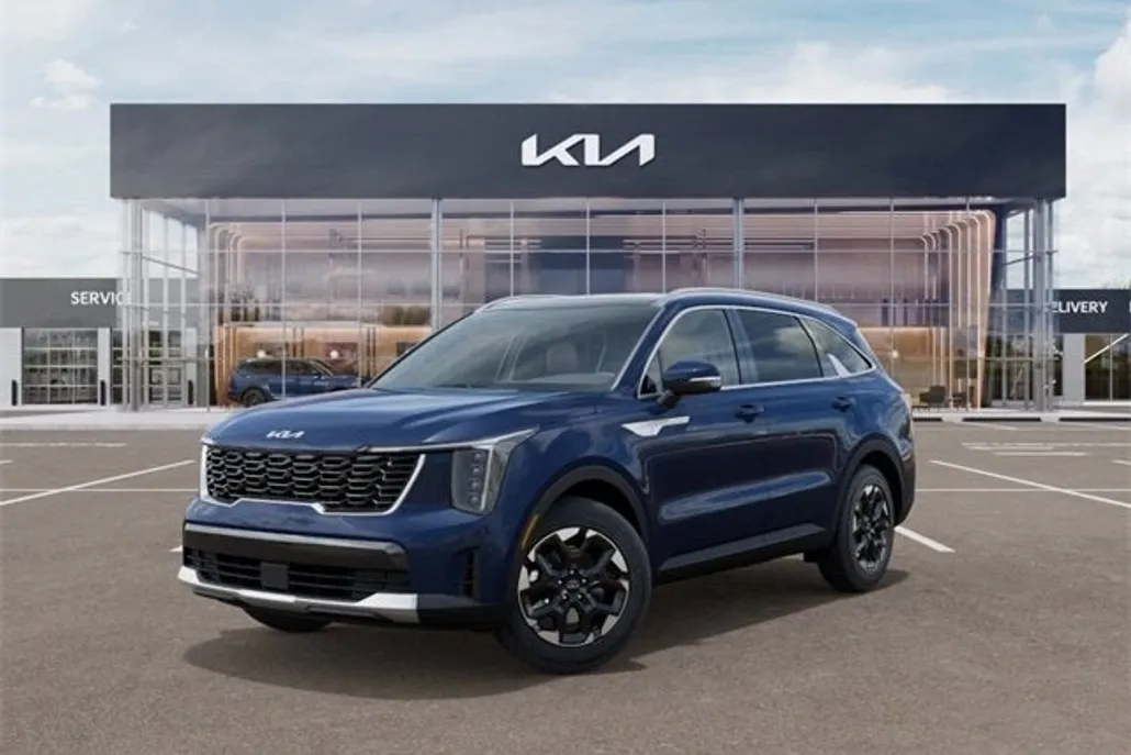 2025 Kia Sorento S photo 1