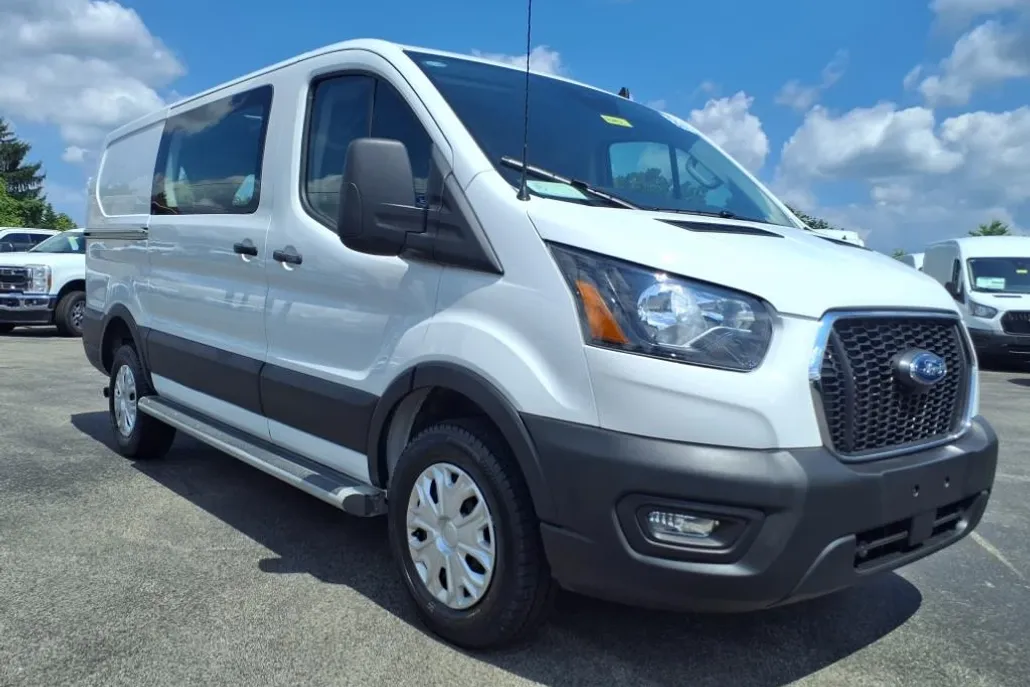 2023 Ford Transit photo 1