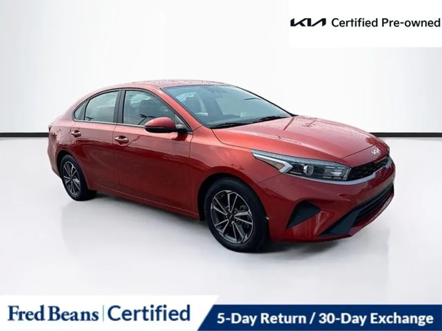 2022 Kia Forte LXS photo 1