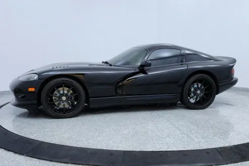 1999 Dodge Viper GTS photo 2