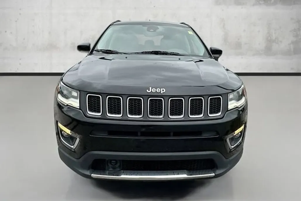 2018 Jeep Compass Limited photo 1
