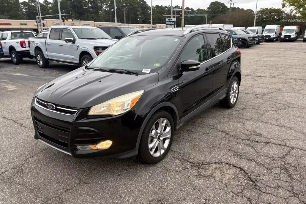 2015 Ford Escape Titanium photo 1