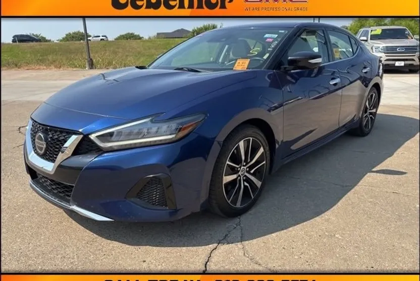 2022 Nissan Maxima SV photo 1