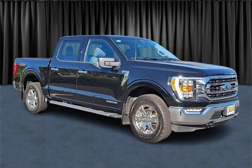 2023 Ford F-150 XLT photo 1