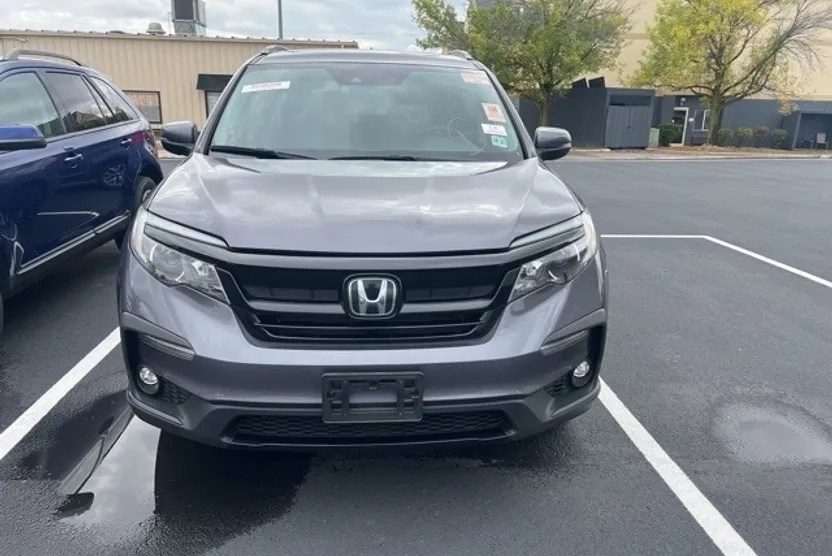 2022 Honda Pilot Special Edition photo 1