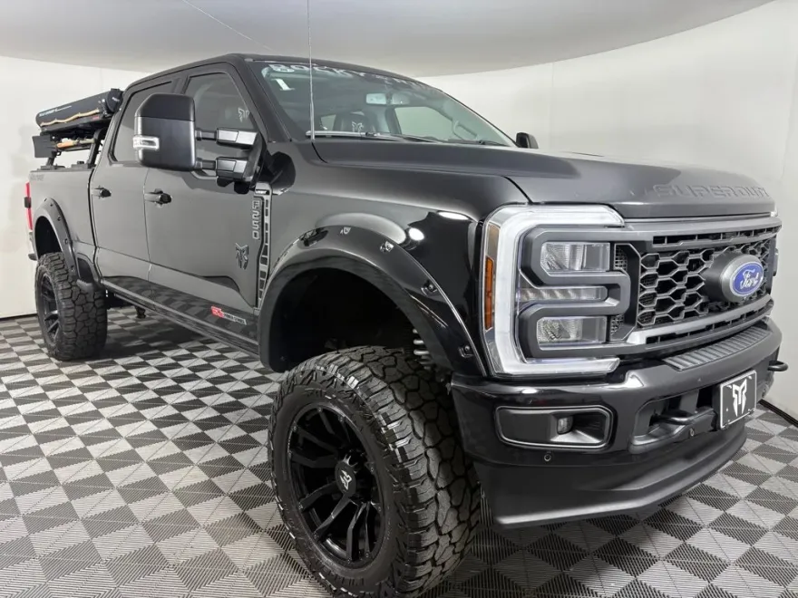 2024 Ford F-250 Lariat photo 1