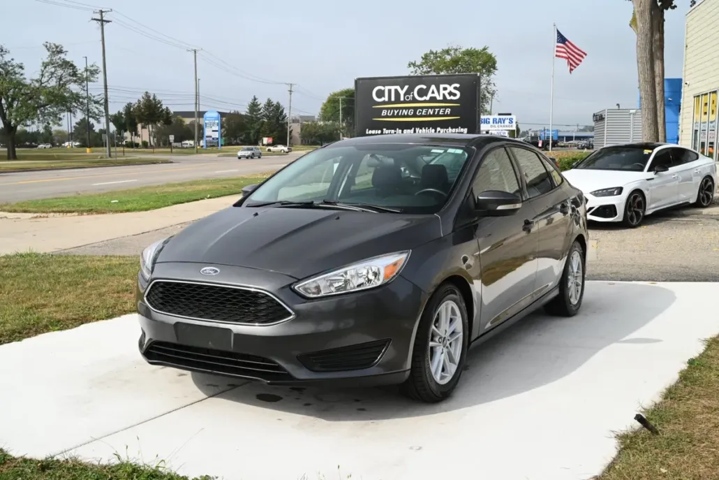 2018 Ford Focus SE photo 1