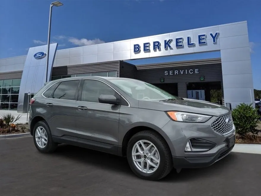 2024 Ford Edge SEL photo 1