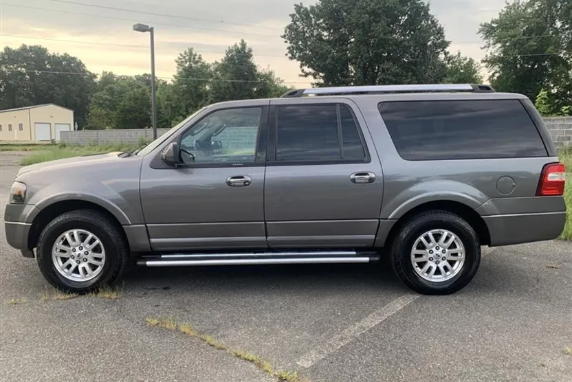 2013 Ford Expedition EL Limited photo 1