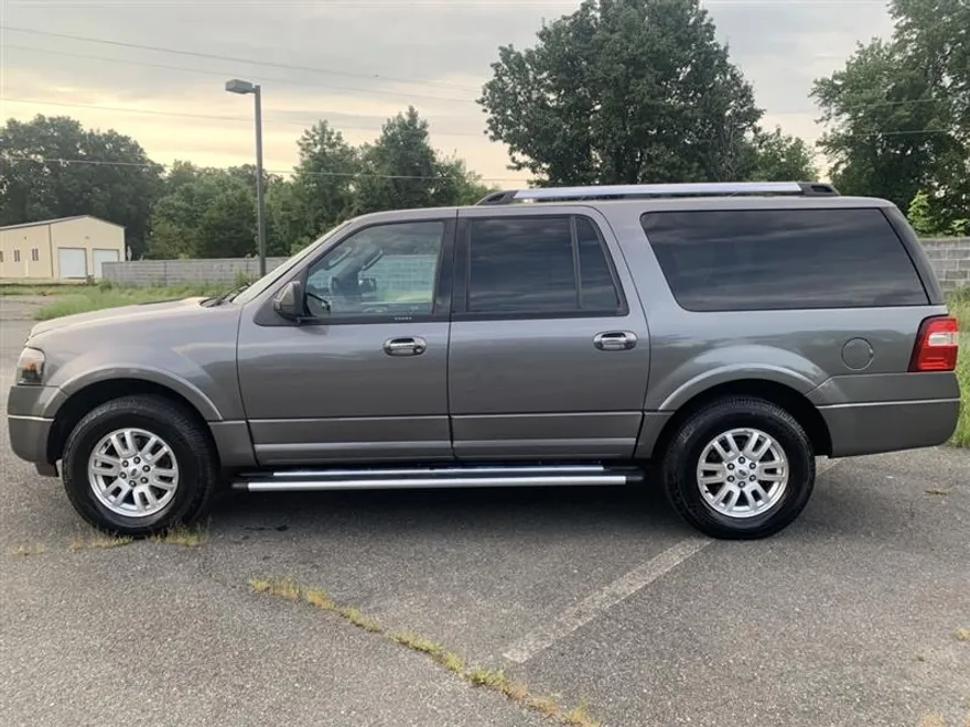 2013 Ford Expedition EL Limited photo 1