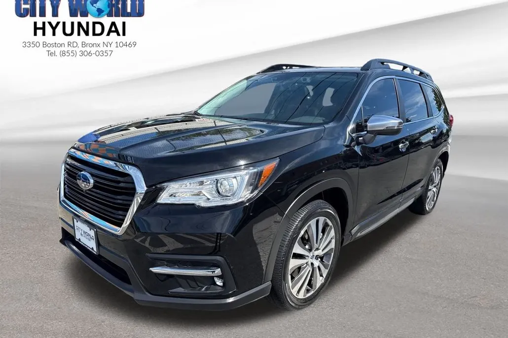 2022 Subaru Ascent Touring photo 1