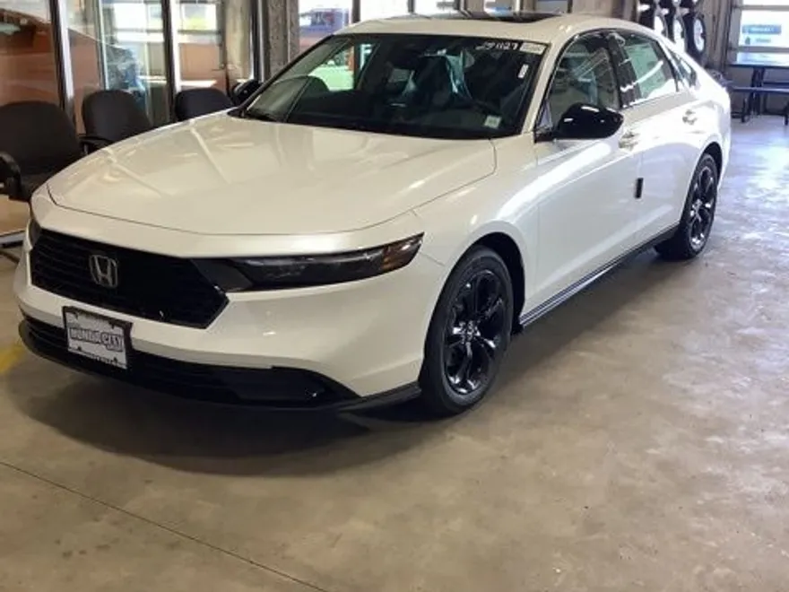 2025 Honda Accord SE photo 1