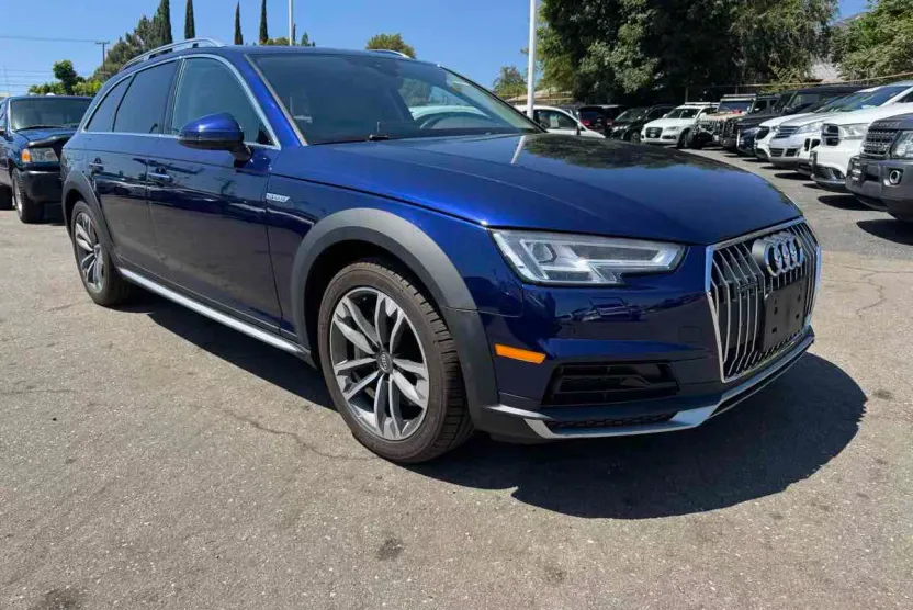 2019 Audi A4 Allroad Premium Plus 45 TFSI Quattro photo 1