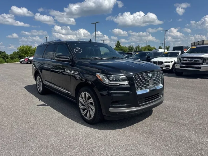 2023 Lincoln Navigator Reserve photo 1