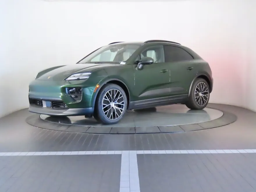 2025 Porsche Macan 4 Electric photo 1