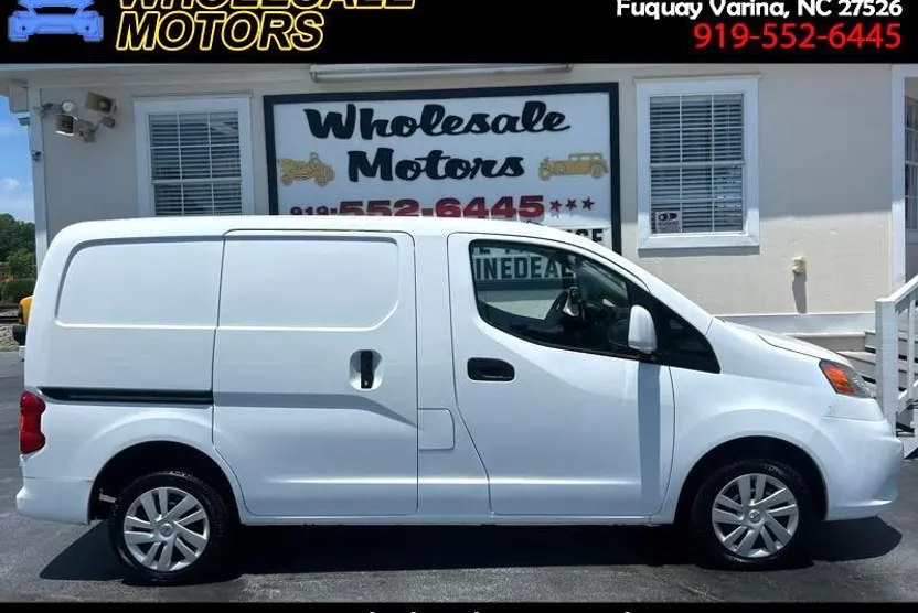 2021 Nissan NV200 SV photo 1