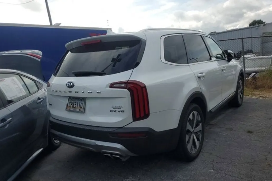 2021 Kia Telluride EX photo 1