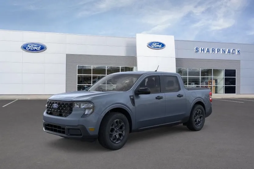 2025 Ford Maverick XLT photo 1
